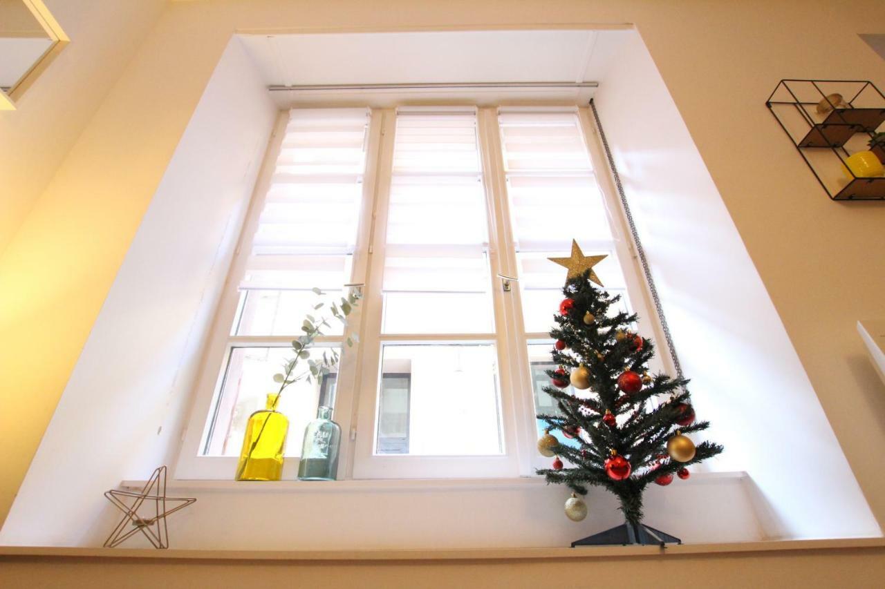 Colmar City Center - Modern Studio Cocoon - Bookingalsace Bagian luar foto